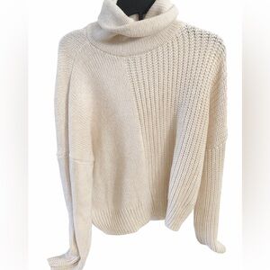 NWOT - Topshop turtleneck sweater